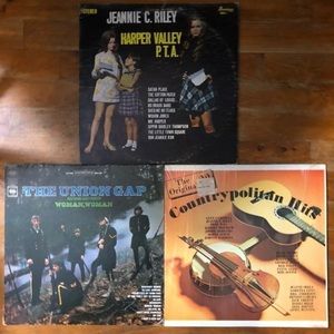 Assorted vinyl lot of 3 vintage records